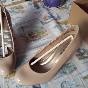 Comfort Plus by Predictions Karmen 3" Heel Shoes